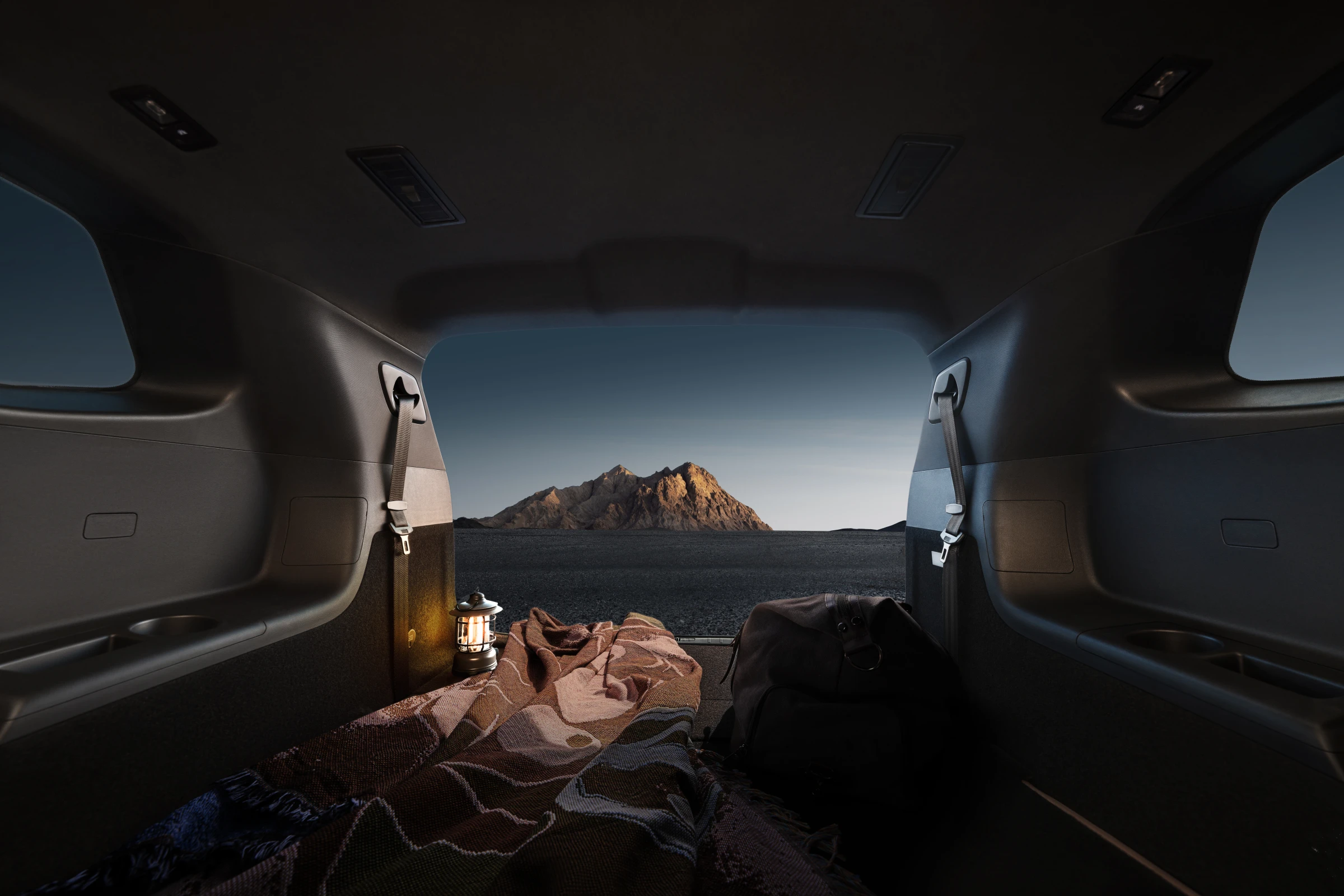 Extra Large Trunk Capacity | 738L